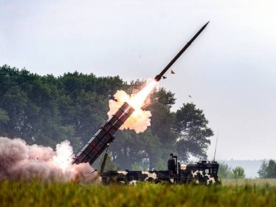 Azerbaijan, Belarus discuss collaboration between their missile, artillery troops