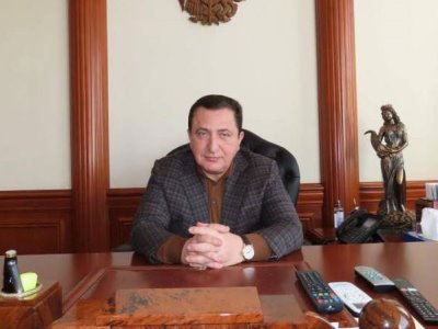 Суд удалился в совещательную комнату для принятия решения об аресте Давида Галстяна