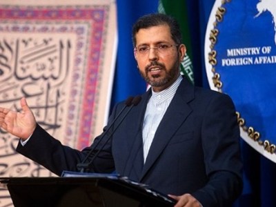 Iran says has good ties with Azerbaijan, Armenia