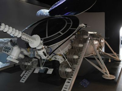 Скончался создатель солнечных батарей для «Луноходов» Марлен Каган