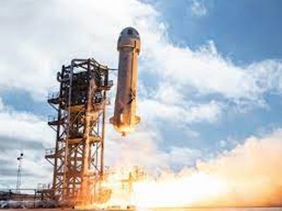 Капитан Кирк стал пассажиром следующего пилотируемого космического полета Blue Origin