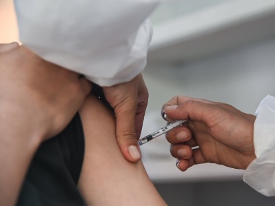 Treatment of coronavirus-infected but unvaccinated people to become paid service in Armenia as of December?