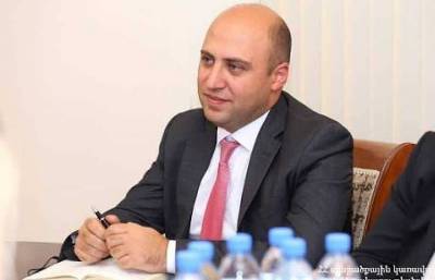 «Հրապարակ». Նիկոլ Փաշինյանն էլ իր անփոխարինելիներն ունի. սա բացարձակ ռեկորդ է