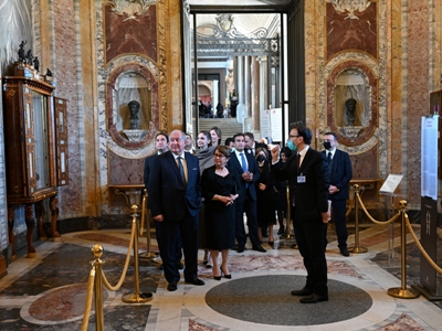 Armenia President visits St. Peter's Basilica at Vatican, lays flowers at statue of St. Gregory of Narek