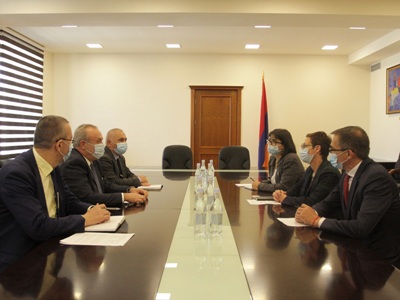 Մեր երկու երկրների միջև հարաբերությունները շատ հագեցած օրակարգ ունեն. Ֆրանսիայի դեսպանը՝ Վահրամ Դումանյանին