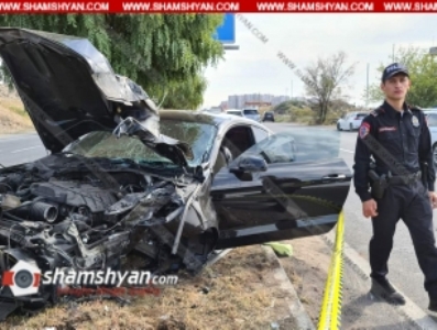 Վահագնի թաղամասի դիմաց Ford Mustang-ը տապալել է բաժանարար գոտում տեղադրված էլեկտրասյունը, կա վիրավոր