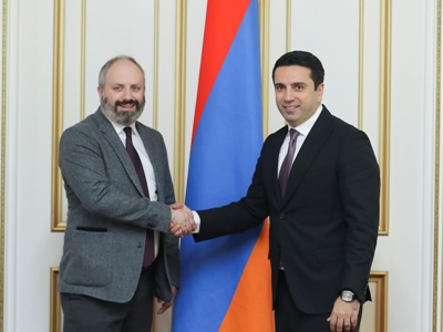 Ալեն Սիմոնյանն ընդունել է ՀԲԸՄ Մոնրեալի գրասենյակի ղեկավար կազմին
