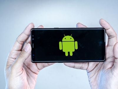 Android 12-ի օգտատերերը դժգոհում են սխալներից եւ դանդաղ աշխատանքից
