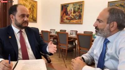 «Ժողովուրդ». Արայիկ Հարությունյանը Նիկոլ Փաշինյանի մոտ դավեր է նյութում