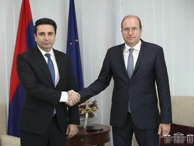 Ալեն Սիմոնյանի գլխավորած պատվիրակությունը հանդիպել է Կիպրոսի պաշտպանության նախարարին