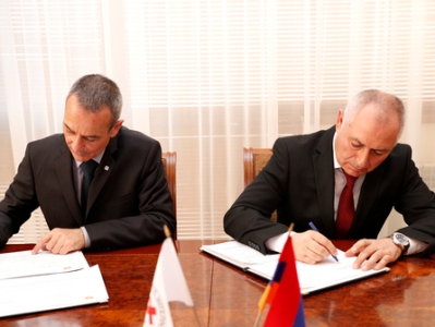 ԱԻ նախարարը և Հայաստանում ԿԽՄԿ պատվիրակության ղեկավարը ստորագրել են համագործակցության նոր փաստաթուղթ