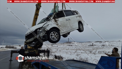 Արագածոտնի մարզում Honda Elysion-ը բախվել է ծառին և կողաշրջված վիճակում հայտնվել ձորում. կան վիրավորներ