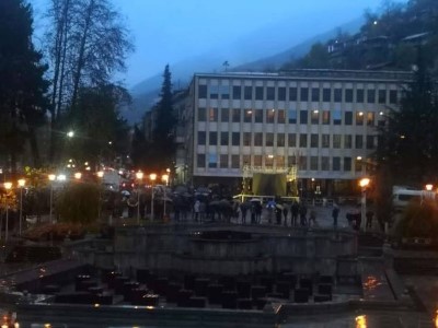 Կապանում ՔՊ-ի նախընտրական հանրահավաքին 200-250 մարդ է մասնակցել, աշխատանքներն էլ Պապիկյանն է համակարգել (ֆոտո)