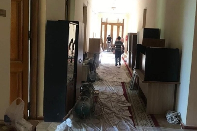 «Իրավունք». Իշխանական պատգամավորները զբաղված են աշխատասենյակներում կահույք փոխելով