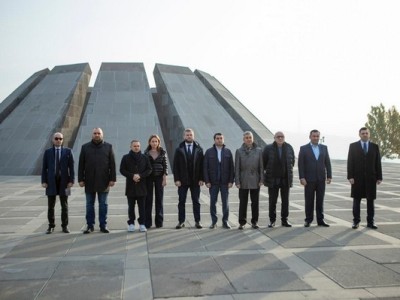 Ukrainian MPs visit Tsitsernakaberd Armenian Genocide Memorial Complex