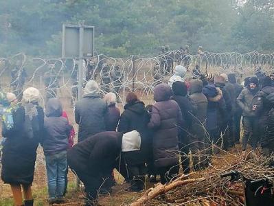 Группа мигрантов попыталась прорваться через польско-белорусскую границу