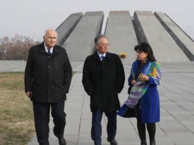 «Սինոփսիս»-ի նախագահ Չի-Ֆուն Չանը հարգանքի տուրք է մատուցել Ցեղասպանության նահատակների հիշատակին