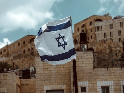 Израиль подпишет соглашение о солнечной энергии с Иорданией в ОАЭ