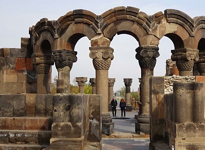 «Արարատ, ուրախ հարսանիքներ եւ խաղողի ողկույզներ․Հայաստանն աշնանը»․ «ՌԻԱ Նովոստի»-ի ռեպորտաժը