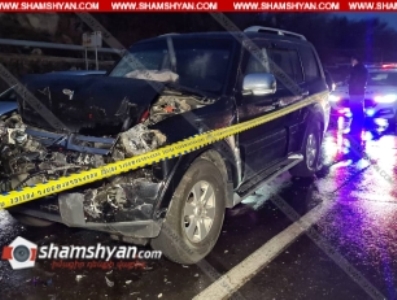Աճառյան փողոցում իրար են բախվել «Toyota Land Cruiser»-ն ու «Mitsubishi»-ն. 2 հոգի տեղափոխվել է հիվանդանոց