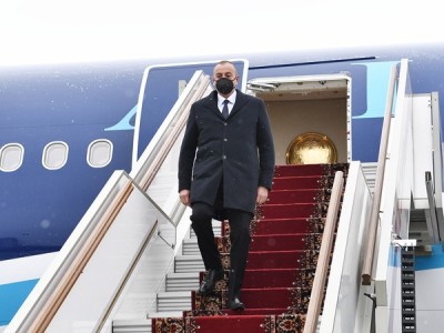 Алиев прибыл с рабочим визитом в Сочи для переговоров с Путиным и Пашиняном