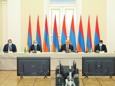 Armenia PM participates in Board of Trustees of Hayastan All-Armenian Fund meeting