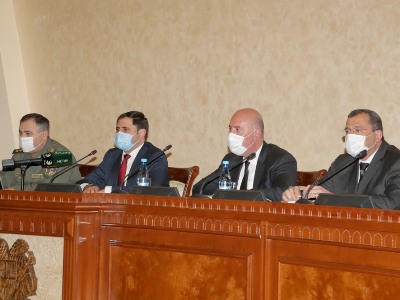«Երկրի քաղաքական ղեկավարությունը վճռական է». Սուրեն Պապիկյանը խորհրդակցություն է անցկացրել