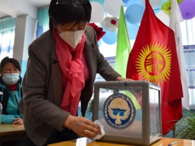 Пять партий в Киргизии отказались признать результаты выборов
