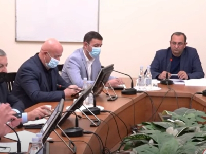 Ձեզ ի՞նչն է հետաքրքրում. Իրավունք եղել է, այդ գումարները փոխանցել բյուջե՞, թե՞ այդ գումարները ոնց են ծախսվել. Աղազարյան
