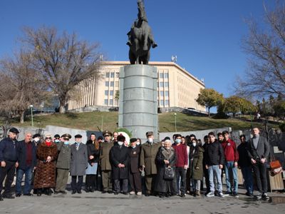 Ветераны ВОВ отметили важность сохранения памяти о подвигах маршала Баграмяна