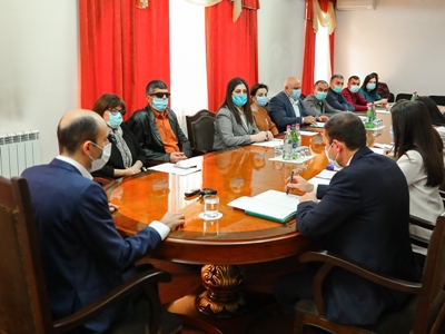 Արցախի պետնախարարը հանդիպել է հաշմանդամների հարցերով զբաղվող ՀԿ-ների ներկայացուցիչների հետ