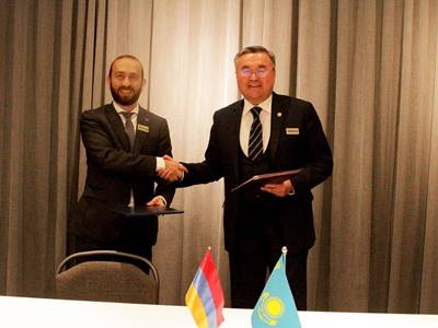 Հայաստանի եւ Ղազախստանի ԱԳ նախարարները հանդիպել են․ ստորագրվել է 2022-23թթ. համագործակցության միջոցառումների ծրագիրը