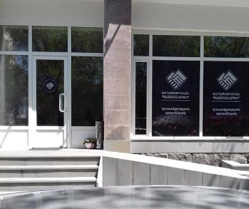 «Փաստ». Շատ ՔՊ-ականներ՝ ակտիվիստներ, «ձայն կպցնողներ», սկսել են լքել ՔՊ-ի «նավը»