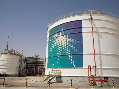 Saudi Aramco предупреждает о социальных волнениях в случае прекращения инвестиций в ископаемое топливо