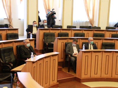 Բյուջետային քննարկումներ Արցախի ԱԺ-ում. Արցախում բարձրաստիճան պաշտոնատար անձանց վարձատրությունը կբարձրանա միջինը 9%-ով