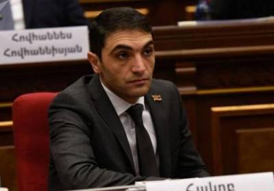 Հակոբ Սիմիդյանն ազատվել է վարչապետի գլխավոր խորհրդականի պաշտոնից