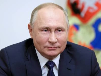 Путин: Мигранты из стран СНГ, желающие приехать в РФ, еще в своей стране должны готовиться к работе в России