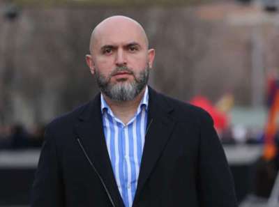 «Առավոտ». «Առաջարկս ուժի մեջ է: Արի». Աշոտյանը՝ Փաշինյանին