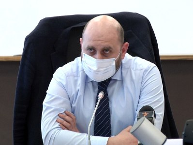 Armenia Central Bank head on coronavirus vaccinations