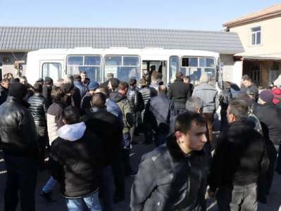 «Վստահ եմ՝ այս նույն կազմով կհանդիպենք երկու տարի անց». Նորակոչիկների առաջին խումբը բանակ մեկնեց Մարտունիից