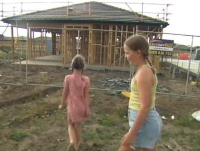 Австралийские дети купили дом на карманные деньги
