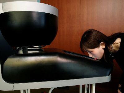 В Японии создан телевизор, который можно лизнуть и почувствовать вкус еды