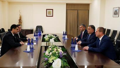 Երևանի քաղաքապետ Հրաչյա Սարգսյանը հանդիպել է Ստեփանակերտի իր գործընկերոջ հետ