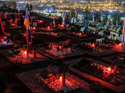 Remembrance, homage event kicks off at Yerevan military pantheon