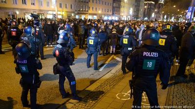 Wave of protests against COVID-19 measures across Germany