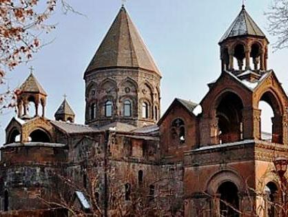 Սուրբ ծնունդ և Հայտնություն. Քրիստոսի Ծնունդն ու Մկրտությունը Եկեղեցին տոնում է միասին