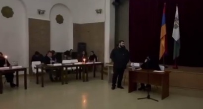 Փարաքարում ավագանու նիստն այսօր հետաձգվեց