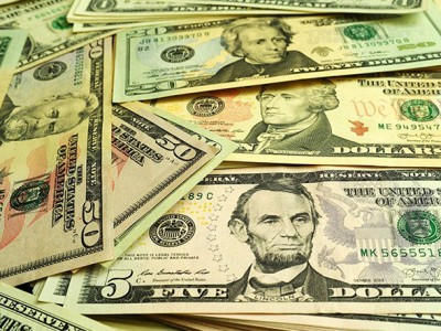 Oxfam: За время пандемии богатейшие люди мира удвоили состояние
