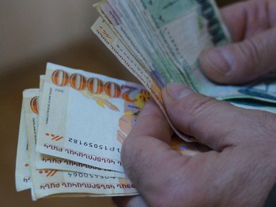 Пашинян отказался повысить минимальную зарплату