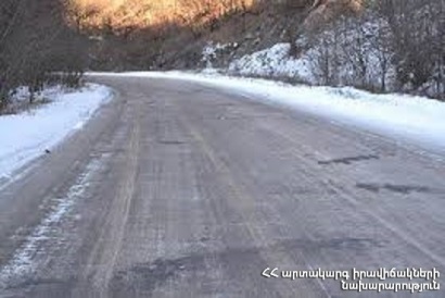 Գեղարքունիքում, Ապարանում, Տիգրանաշենի ոլորաններին մերկասառույց է. Սյունիքի ճանապարհները դժվարանցանելի են